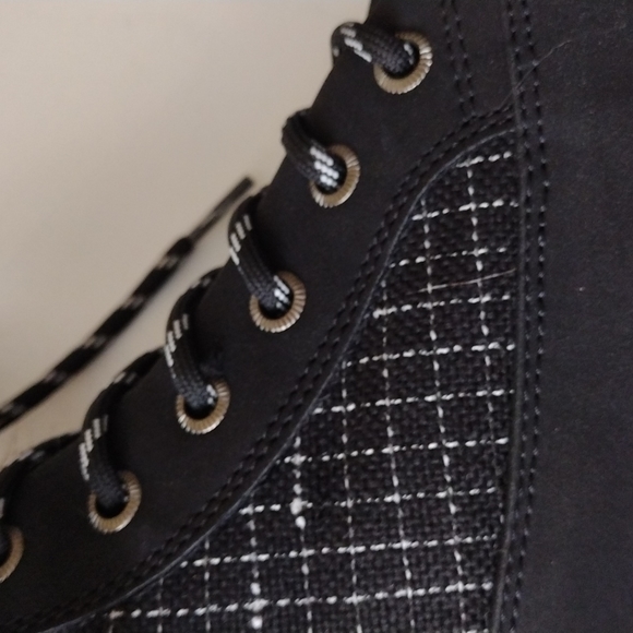 NWT. MUK LUKS® Women's Sigrid Boots, Flat Heel, Black and White. Cold Weather 10 - Picture 11 of 14